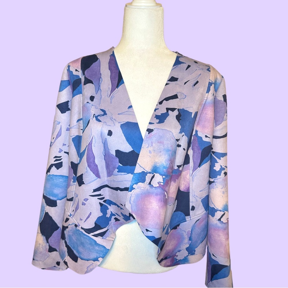 CHICO’S  NWT - Faux Suede Drape Front Jacket in Pattern Midnight. Size 0/S/4